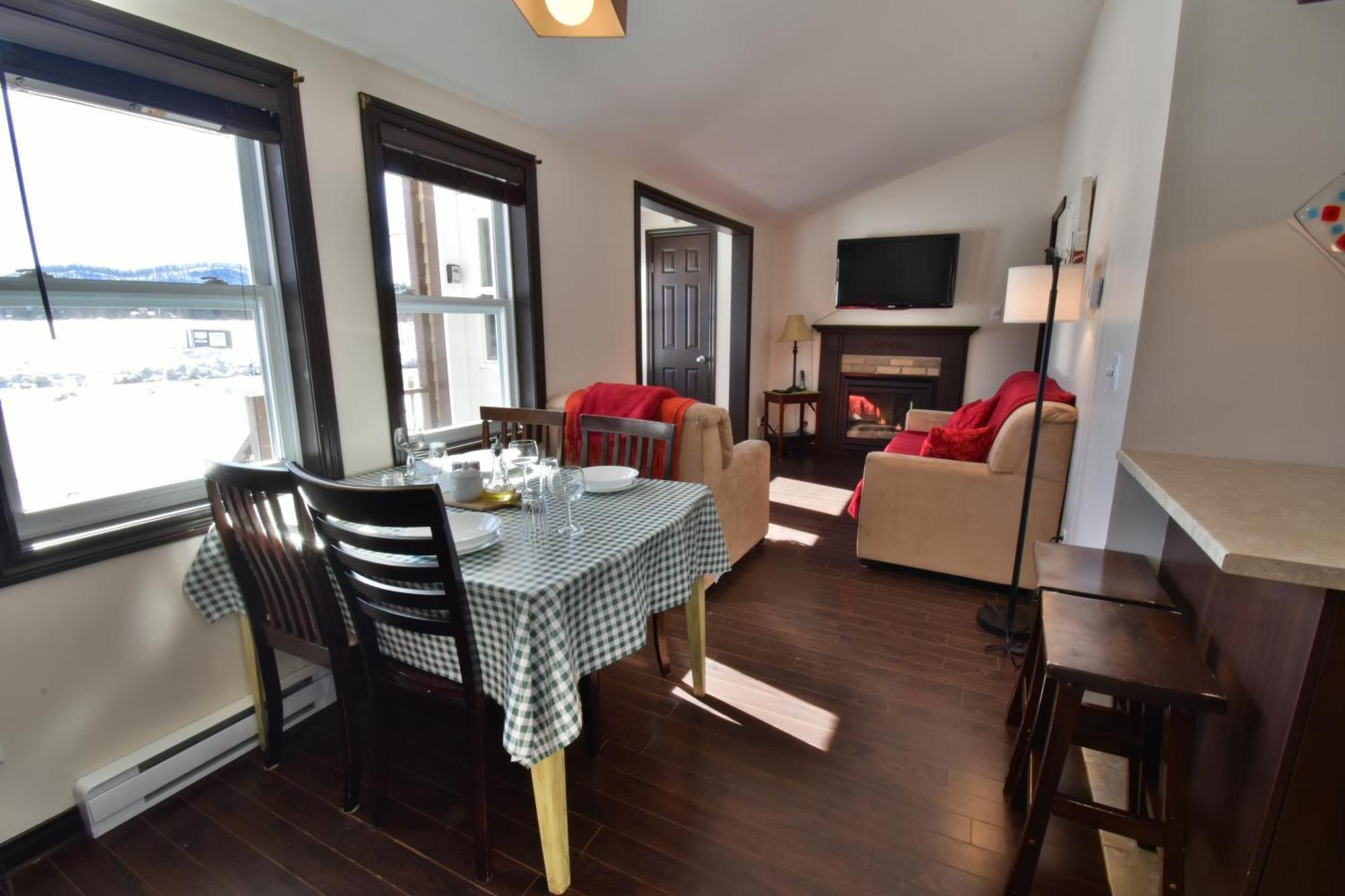 Emme Chalets Sainte-Lucie-de-Doncaster Exteriér fotografie
