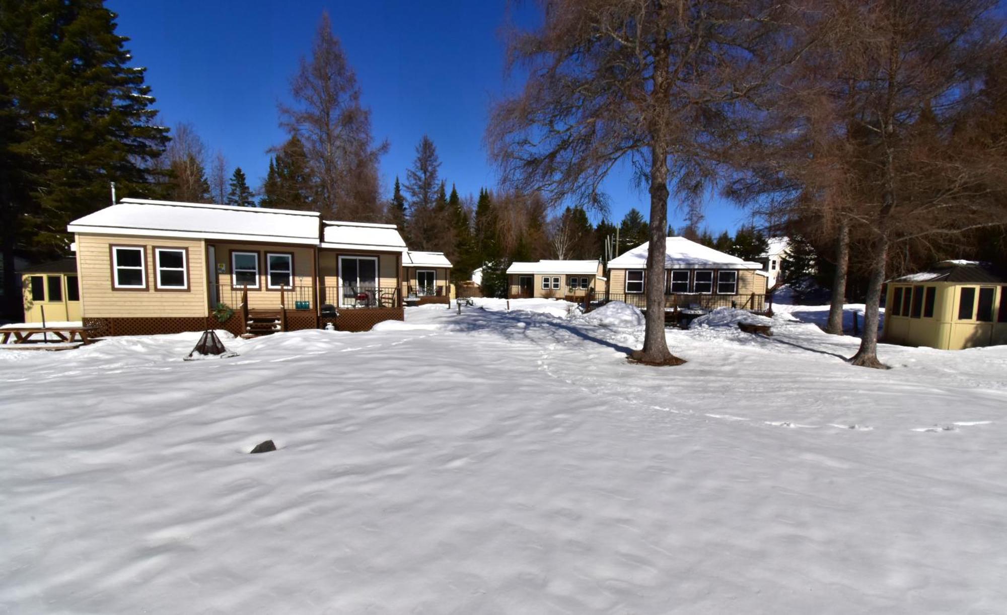 Emme Chalets Sainte-Lucie-de-Doncaster Exteriér fotografie