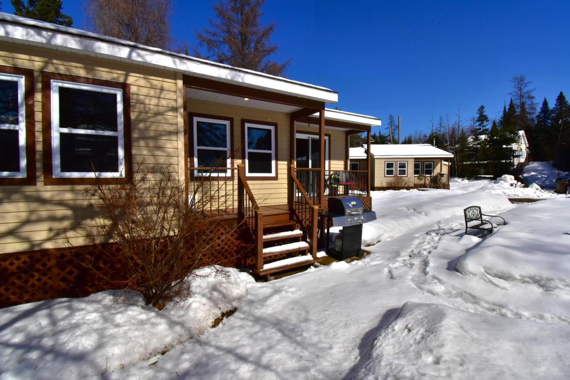 Emme Chalets Sainte-Lucie-de-Doncaster Exteriér fotografie