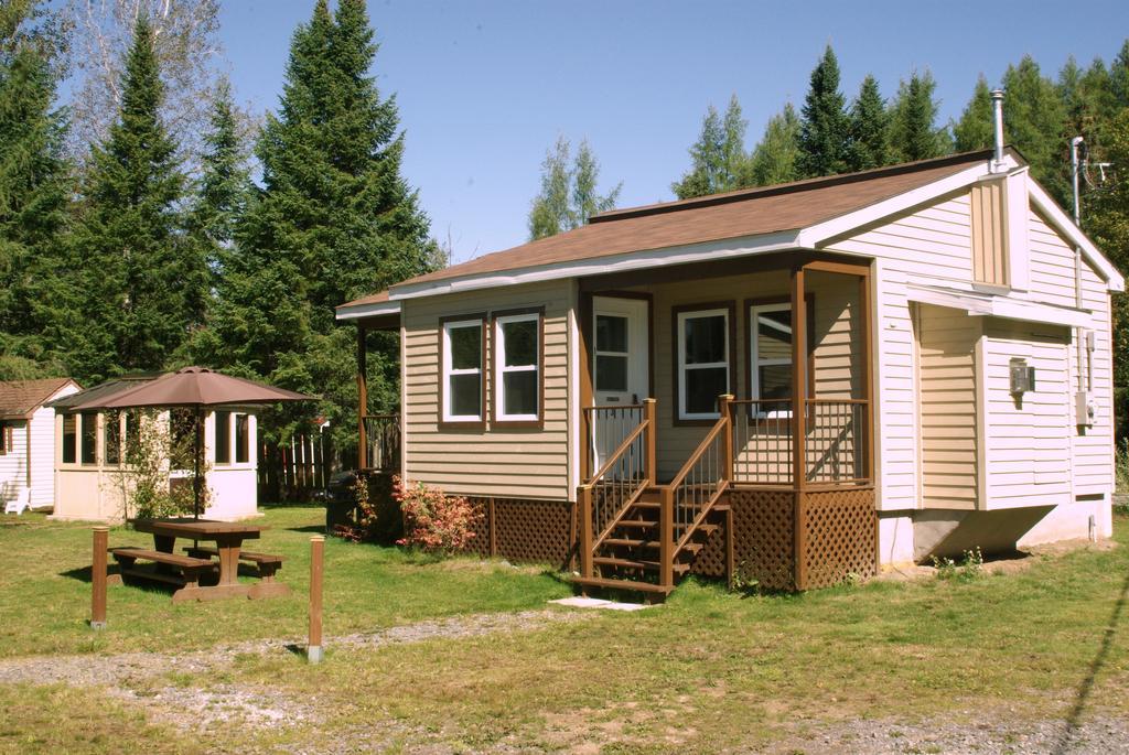 Emme Chalets Sainte-Lucie-de-Doncaster Pokoj fotografie